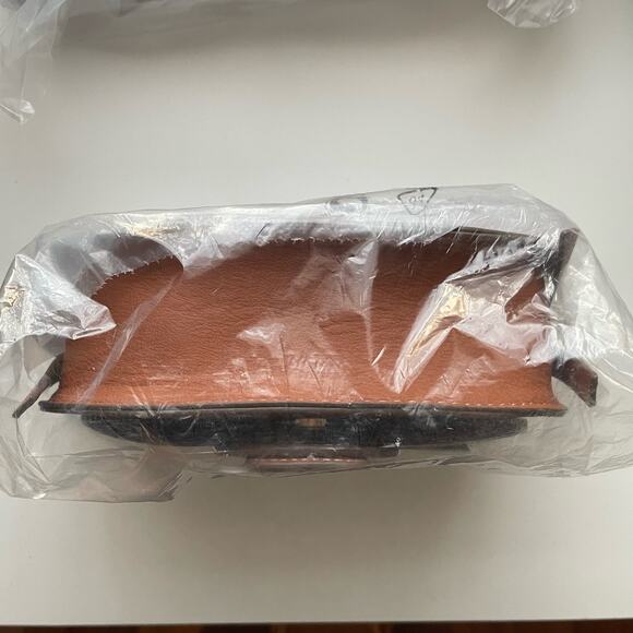 Rachel Zoe Belt Bag Crossbody Adjustable Curateur Edessi Saddle Brown Purse NWT - Picture 4 of 14